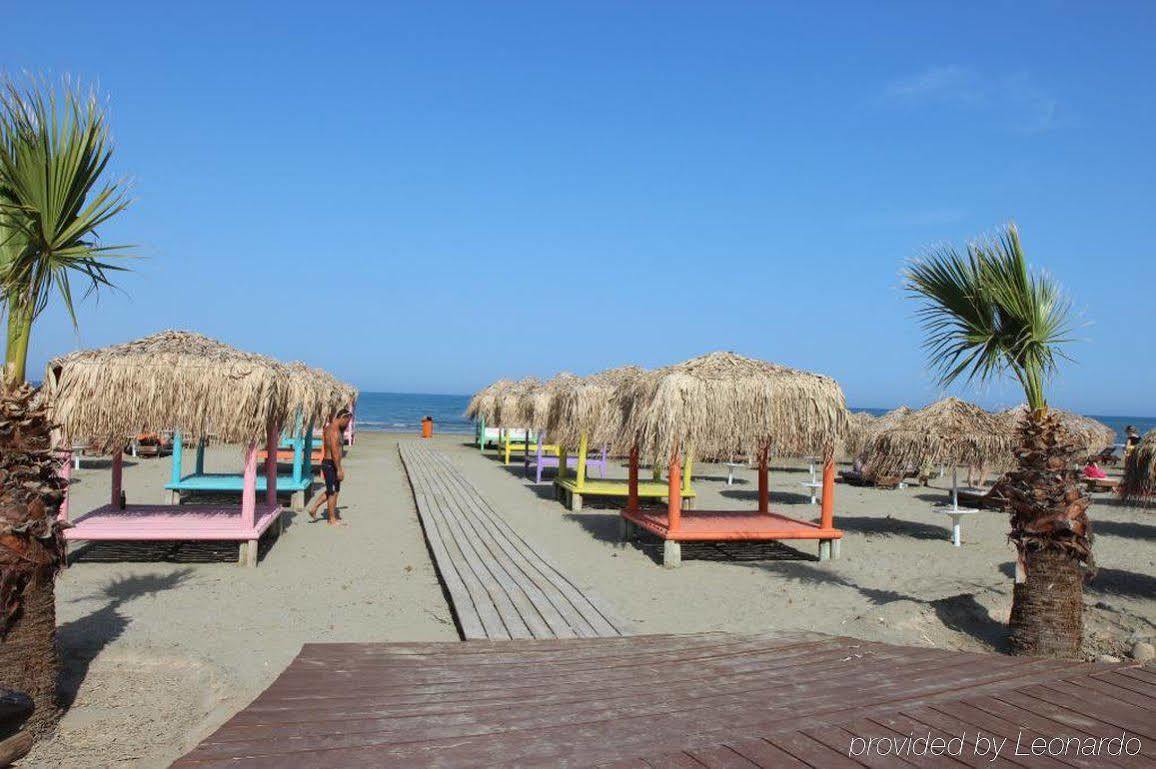 Отель Best Western Plus Larco Ларнака Экстерьер фото